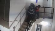 Cuatro policías de Santa Cruz serán sancionados tras golpear a un joven en un control
