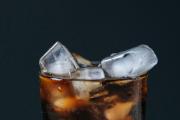 Los refrescos perdieron espacio en la cesta de los latinoamericanos en 2024