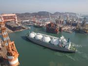 Los planes de YPF: adelanta exportaciones de GNL y unifica inversiones para Vaca Muerta