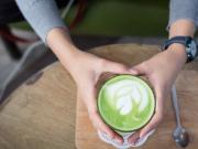 Matcha: la nueva tendencia saludable que conquista a chefs y amantes del té