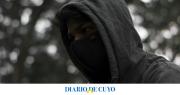 Alerta de vecinos por un hombre que se masturba y exhibe sus genitales en la vía pública