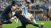 Jugó la final del Mundial contra Messi y ahora se quedó sin equipo por pelearse en el vestuario: intercambio de golpes