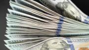 El dólar oficial subió por primera vez en 13 jornadas y volvió a superar los $1.300