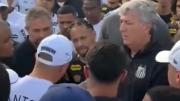 Tremendas imágenes: Neymar enfrentó a la barra de Santos tras el mal momento