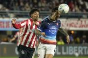 Estudiantes empató con C. Porteño 0 a 0 y avanzó en los octavos de final de la Copa Libertadores