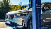 Instalan nuevos puntos de carga para abastecer a vehículos eléctricos e híbridos enchufables en el AMBA