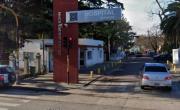 Discutió con su pareja, la baleó y escapó en La Plata