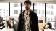 Humor y acción: la joya escondida de HBO Max con Daniel Radcliffe como protagonista