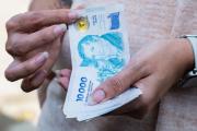 El comercio apela a las promociones para captar el efectivo