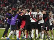 El 1x1 de River contra Libertad: Armani fue otra vez el salvador del Millonario en una noche colmada de aplazos