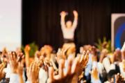 Cómo solicitar las becas que forman a líderes políticos en todo el país