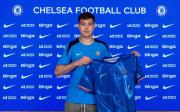 Aaron Anselmino, sin rodaje en Chelsea y cerca de un préstamo al Borussia Dortmund