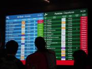 Paro de controladores aéreos: comenzaron las restricciones y Aerolíneas advierte que habrá más de 8.000 pasajeros afectados