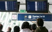 Vuelos cancelados, gritos y caos en Aeroparque por el paro de controladores aéreos