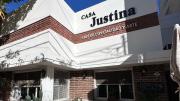 Insólito robo en una confitería: se llevaron las luces, parlantes y hasta los reflectores del logo