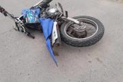 Un motociclista murió tras despistar e impactar contra un poste