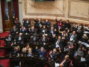La oposición aprovecha la crisis política del Gobierno y avanza con una norma para limitar los decretos presidenciales