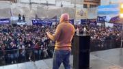 Espert reapareció en La Matanza, con video de Oría, Karina en la platea y audiencia amigable