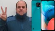 Indignación: Torrico recibió un celular nuevo dentro de Villa Las Rosas