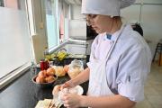 Del aula a la mesa: estudiantes de Bariloche ofrecen sopas nutritivas sin aditivos ni sodio