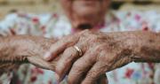Brutal robo en Berisso: asfixiaron a una jubilada de 86 años y le robaron más de 25 millones de pesos