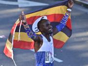 El ugandés Jacob Kiplimo ganó los 21K de Buenos Aires con un impresionante récord