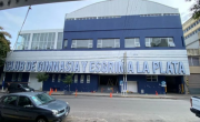 Gimnasia abonó los sueldos adeudados tras varios días de reclamo de los trabajadores