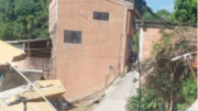 En imágenes: colapsa vivienda multifamiliar y cae sobre otra en El Hatillo