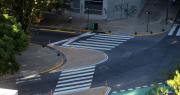 ¿Cuál es la esquina céntrica de La Plata en la que se instalará la senda peatonal 3D?