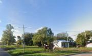 Entran en una casa a los tiros y golpean a una mujer