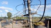 Las consecuencias de las conexiones eléctricas clandestinas en Neuquén: murió un caballo y su dueño sufrió una descarga