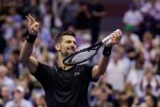 Novak Djokovic dio una clase magistral en el US Open y le sacó un récord a Roger Federer