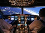 El piloto de un avión se enfermó en pleno vuelo y el viaje se demoró más de 8 horas