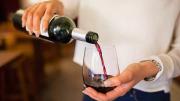 Un estudio sobre vitivinicultura y género reveló que solo 3 de 10 trabajadores de bodegas son mujeres