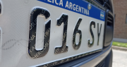 Se normalizó la entrega de chapas patente y hay stock para autos 0km en todo el país