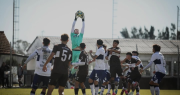 La historia del juvenil arquero de Gimnasia que fue convocado para defender el arco de la Selección de Irlanda