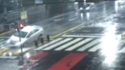 Video: un conductor alcoholizado chocó contra el Metrobus de Flores