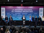 Kicillof trató de inútiles a dos economistas de Milei y rechazó que un triunfo del PJ genere más inestabilidad