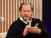 Compañia Salesforce, afirma que su empresa ha recortado 4.000 trabajos de atención al cliente ante la llegada de la Inteligencia Artificial