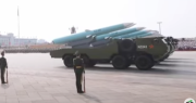 (VIDEO) Xi Jinping muestra el poderío militar chino a sus aliados Vladimir Putin y Kim Jong-un