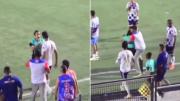 Un jugador agredió a una árbitra, ella intentó defenderse y tuvieron que frenarla