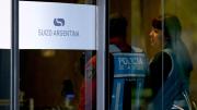 El exfuncionario que hizo de nexo entre el Gobierno y la droguería del escándalo