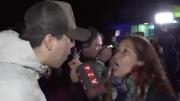 Libertario se burló de vecina de Moreno por vivir con “barro hasta la rodilla” y recibió un cachetazo en vivo