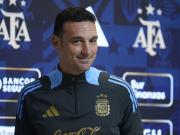 A qué hora juega la Selección Argentina con Messi vs Venezuela, por las Eliminatorias 2026, EN VIVO: formaciones y dónde verlo