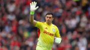 La agradable noticia que recibió Dibu Martínez desde Aston Villa tras el pase caído al Manchester United