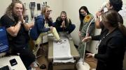 Estados Unidos despidieron a personal de una clínica por publicar fotos de fluidos de pacientes