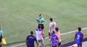 VIDEO INDIGNANTE: Futbolista se molestó y abofeteó a una árbitra tras ser expulsado de un partido en Colombia