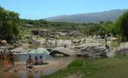 El pueblo cordobés lleno de ollitas y senderos por donde pasó San Martín