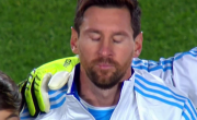 La emoción de Lionel Messi en el himno argentino junto a sus hijos: Thiago, Ciro y Mateo