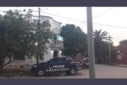 Sorprendieron a dos delincuentes desguazando una moto robada en Añatuya
